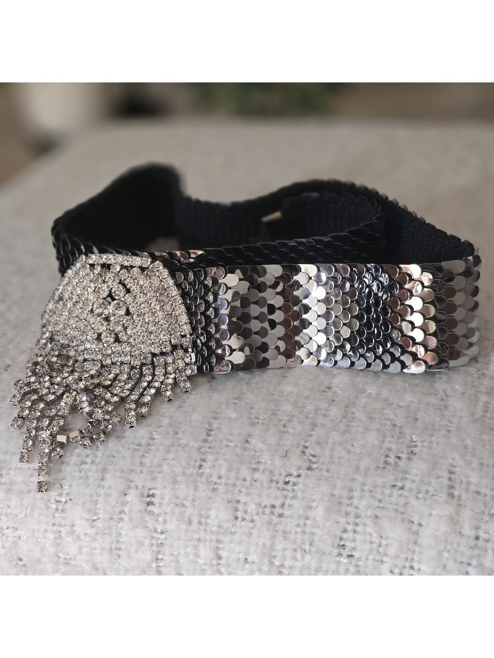 Vintage Streched metal scale wide statement belt color silver tone